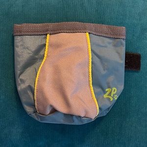 Zippy Paws Treat Pouch